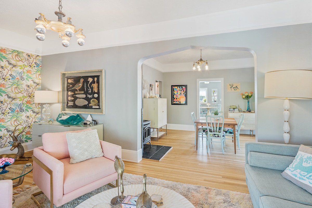 THE BEST Portland Location! Hip Foodie Central gallery image 5