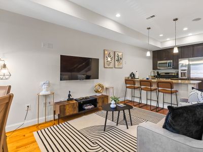 Convention Center~KingBed|Pet-#1