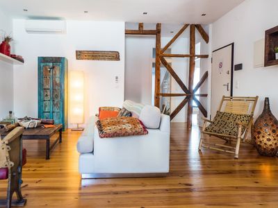 Stylish 2BR Loft w/ Views • Av. Liberdade & Metro