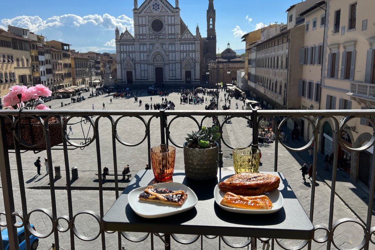 [Santa Croce best view] mercatini di Natale gallery image 4