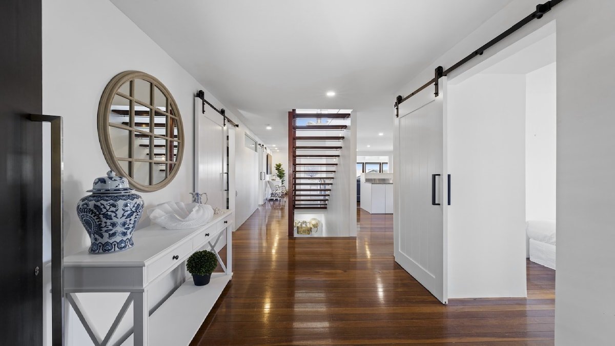 Victoria’s – Hamptons Beachside Residence gallery image 5