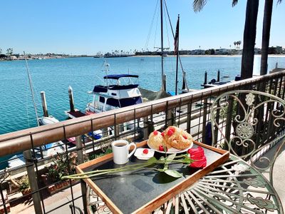 Naples Island Waterfront Beach House