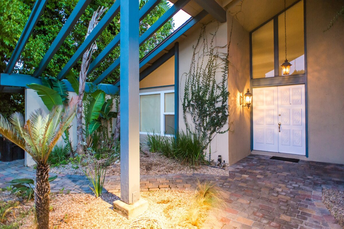 Modern Family Home w/ Great Loc. & Comfy Beds gallery image 4