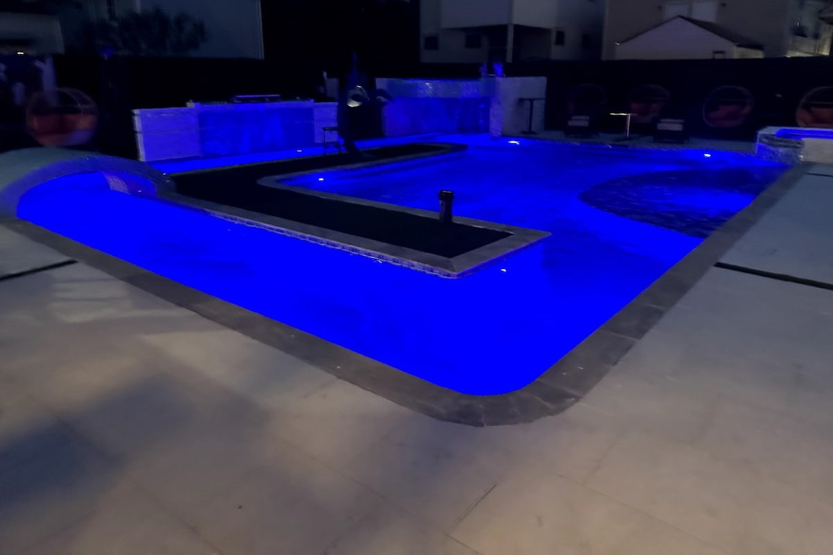 Jazz fest French quarter 2 min uber to downtown gallery image 2