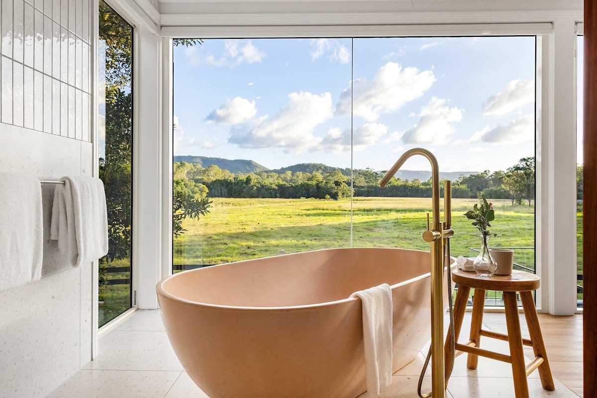 Paddock View Ranch in the Sunny Coast Countryside gallery image 2