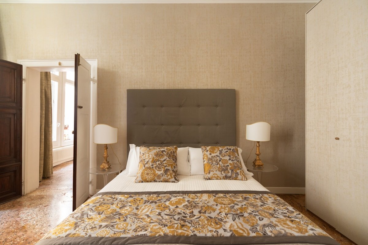 Luxury apartment near St. Mark’s square Venice gallery image 2