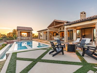 Via de la Sky Ranch | Sprawling Tuscan Villa