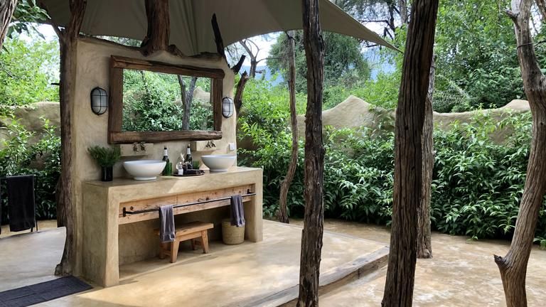 Kalepo Camp Luxury en-suite tent
