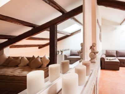 Art Retreat Home terrace – Spanish Steps – DdG