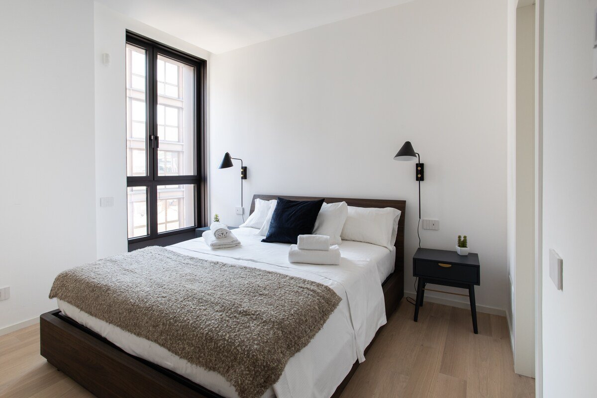 Duomo Central Tower 2BR I Hacca Collection gallery image 5