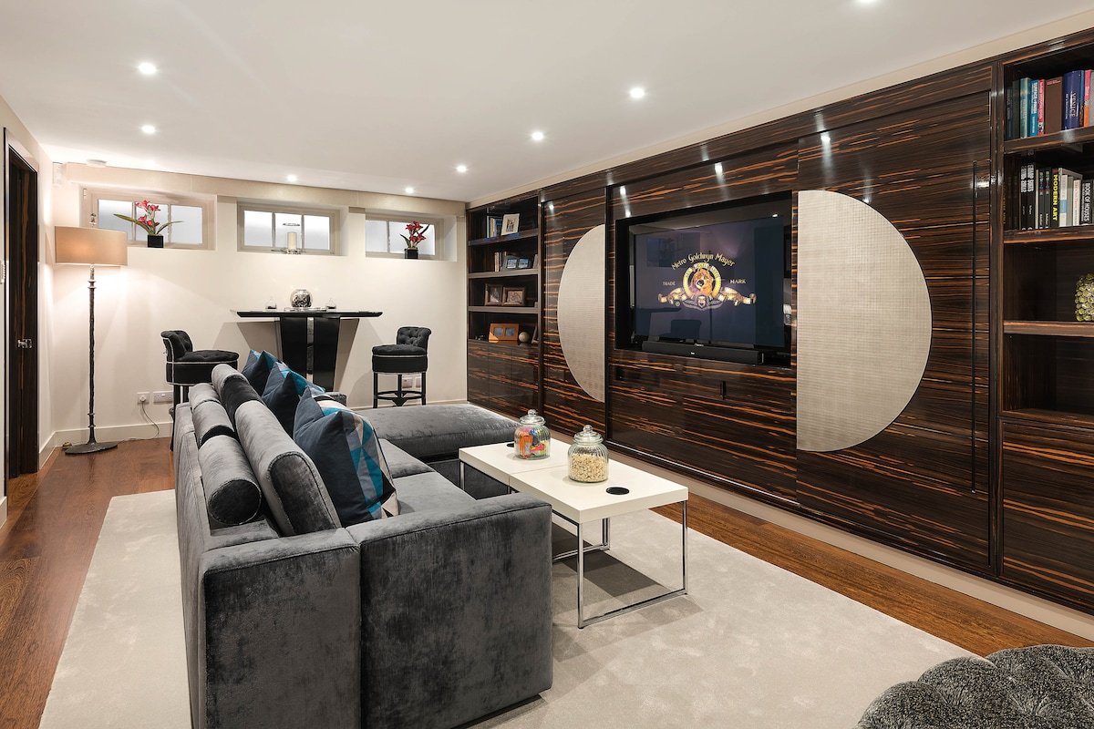 £6m Knightsbridge House gallery image 4