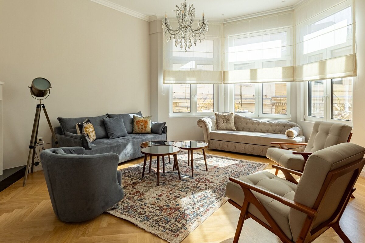 Kolonaki Chic Haven – A Downtown Retreat gallery image 2