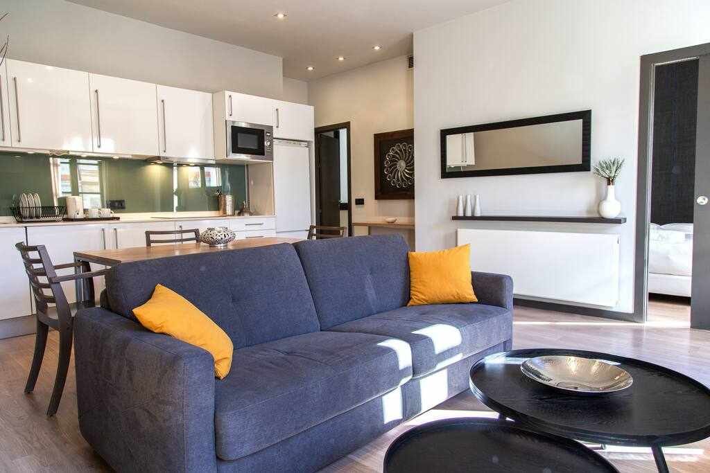 Luxury 2 bedroom 2 bathroom apartment with balcony gallery image 4