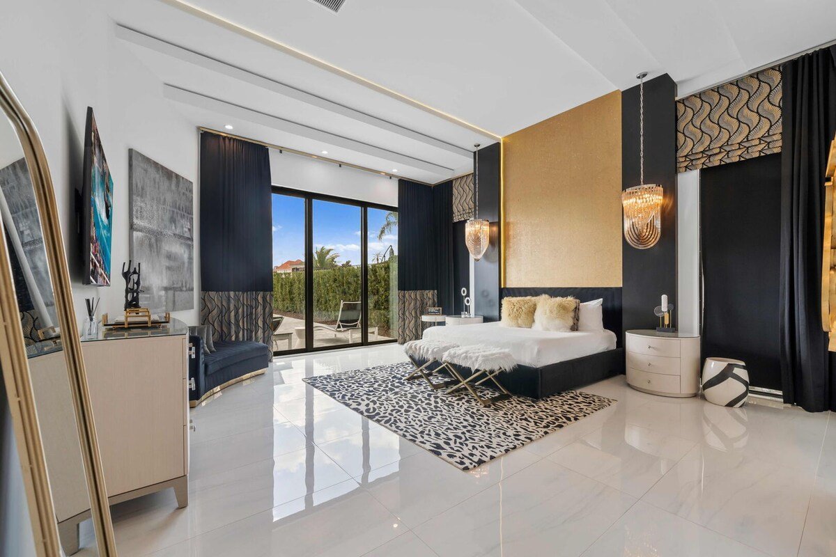 Legends Palazzo: Theater, Arcade, Theming, Golf gallery image 3