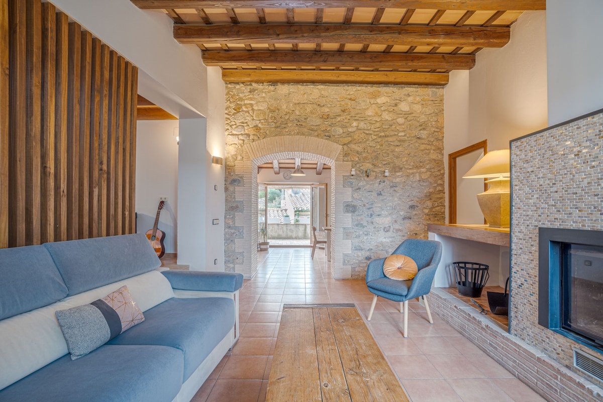 Holiday Home with Pool and Garden in Alt Empordà – gallery image 5