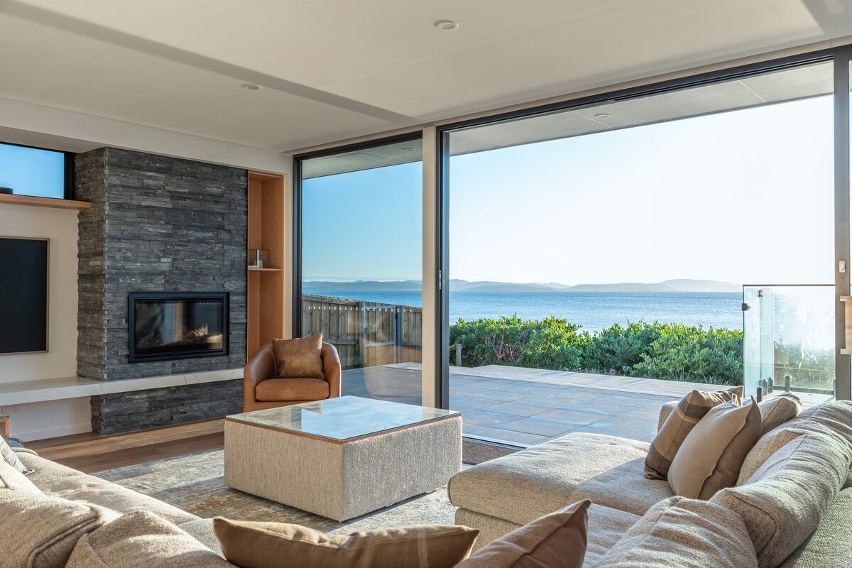 Award-winning beachfront luxury in Cremorne gallery image 4