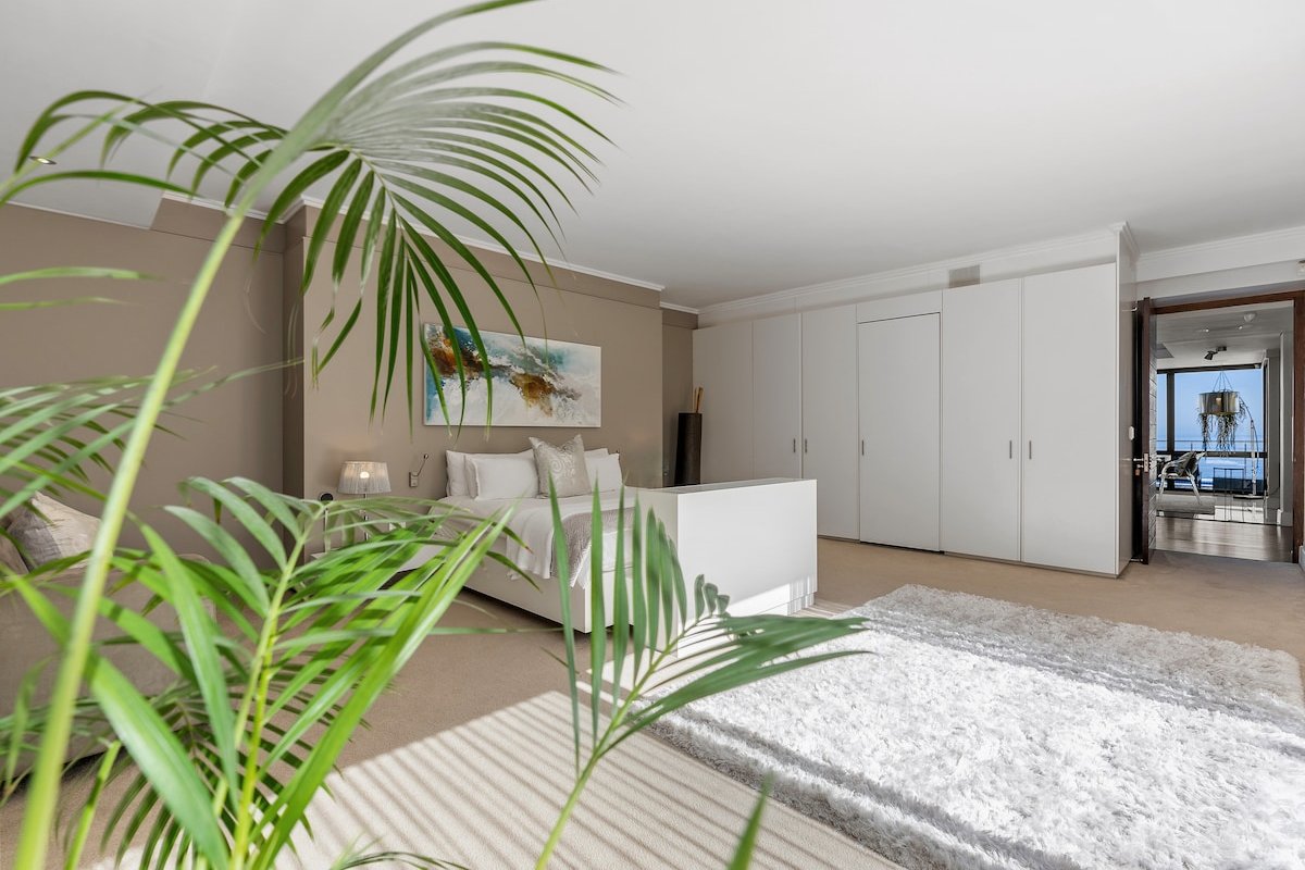 Ultra-Modern Lifestyle SaltLife Camps Bay gallery image 5