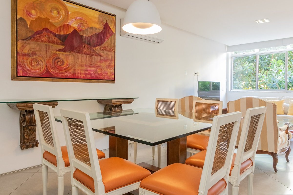 Apto confortável c/garagem/2 quadras praia/Seg.24h gallery image 3