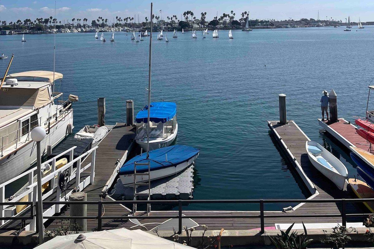 Naples Island Waterfront Beach House gallery image 5