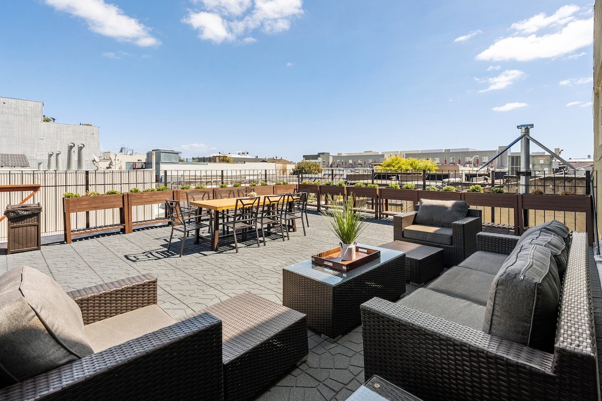 Rooftop Terrace Movie | Game Room gallery image 2