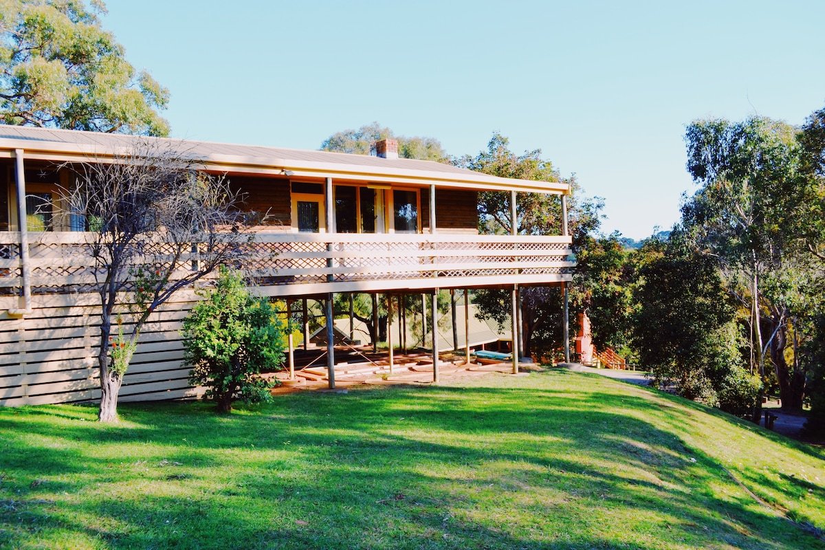 Family Group Lodge – Iluka Retreat – Warrawong gallery image 2