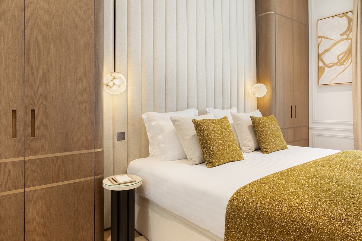 The Lander – Serviced 3-BR/3BA – Triangle d’Or gallery image 5