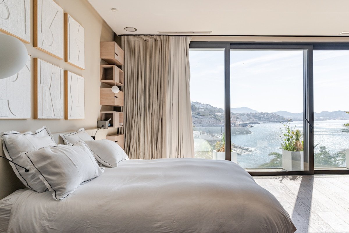 Presqu’île Villa gallery image 2