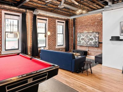 Downtown’s Largest Rental – Walk to Everything!