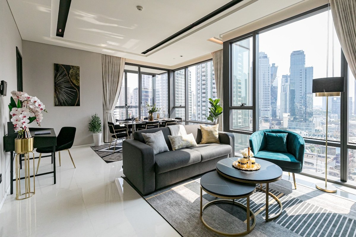 Luxury condo with infinity pool and private onsen gallery image 3