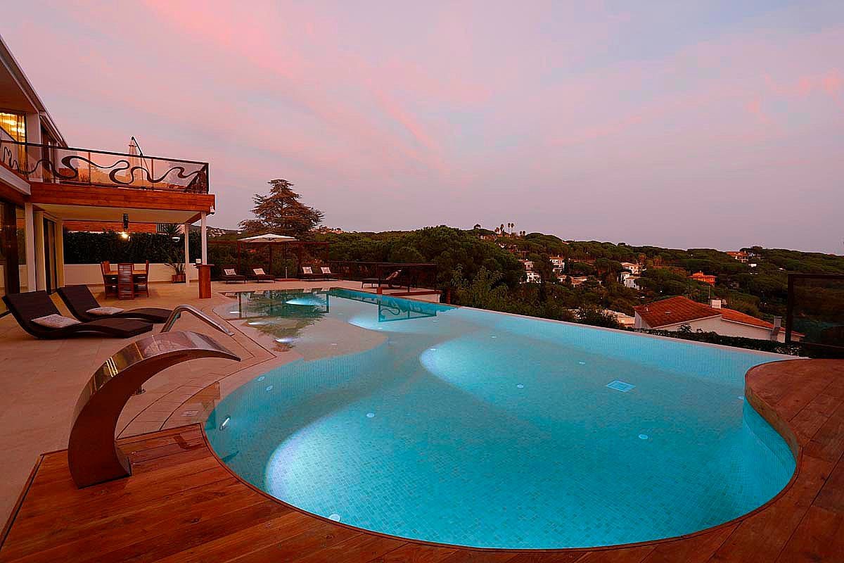 Villa Tuzko , sea view Vila with pool and cinema gallery image 5