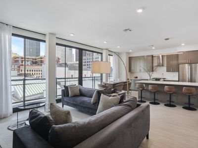 Beautiful CBD Condos with Balcony at The Moderne