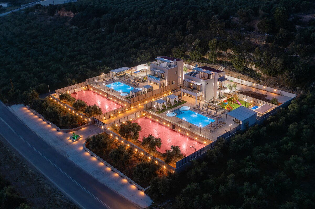 Luxurious Villa Mare – With 150m² Pool gallery image 4