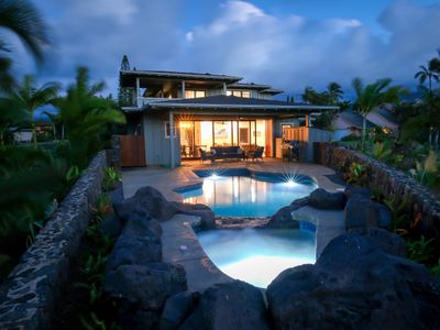 Queens Bath House, 100 steps to Trailhead