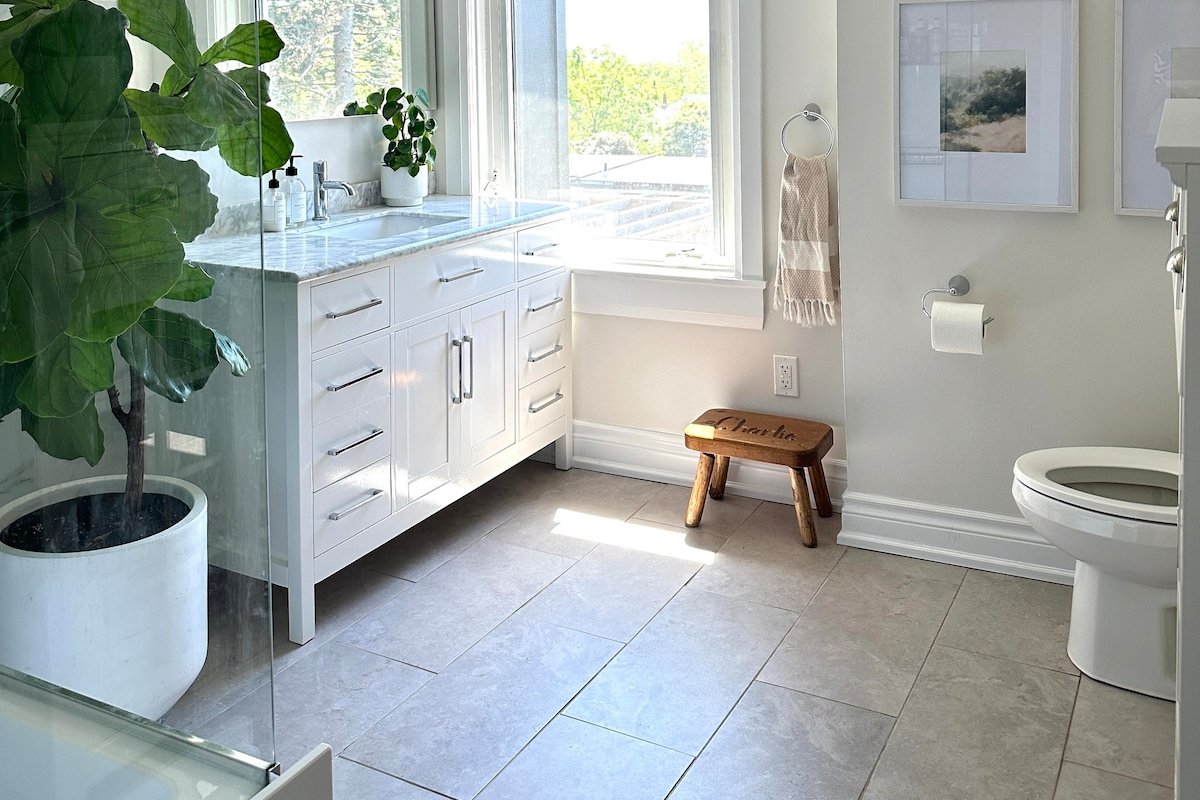 Urban Oasis in Downtown Toronto (Riverdale) gallery image 3