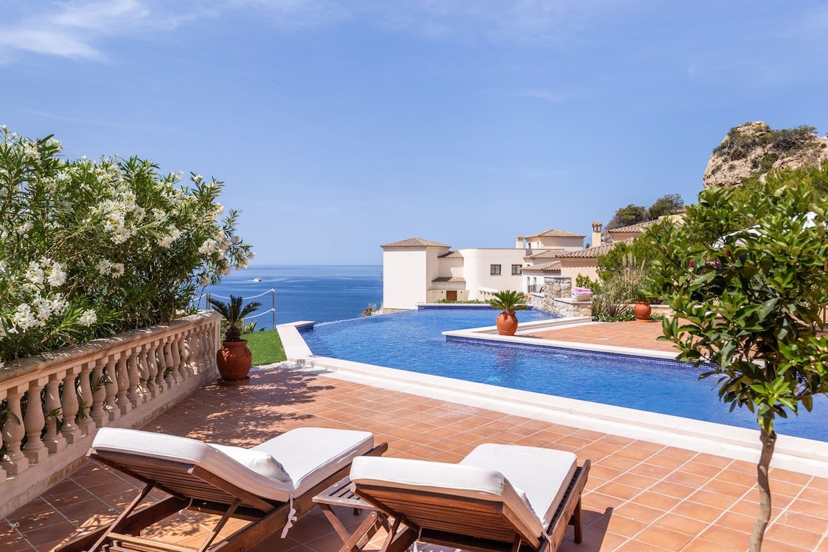 Villa Ichtys in Cala Moragues gallery image 4