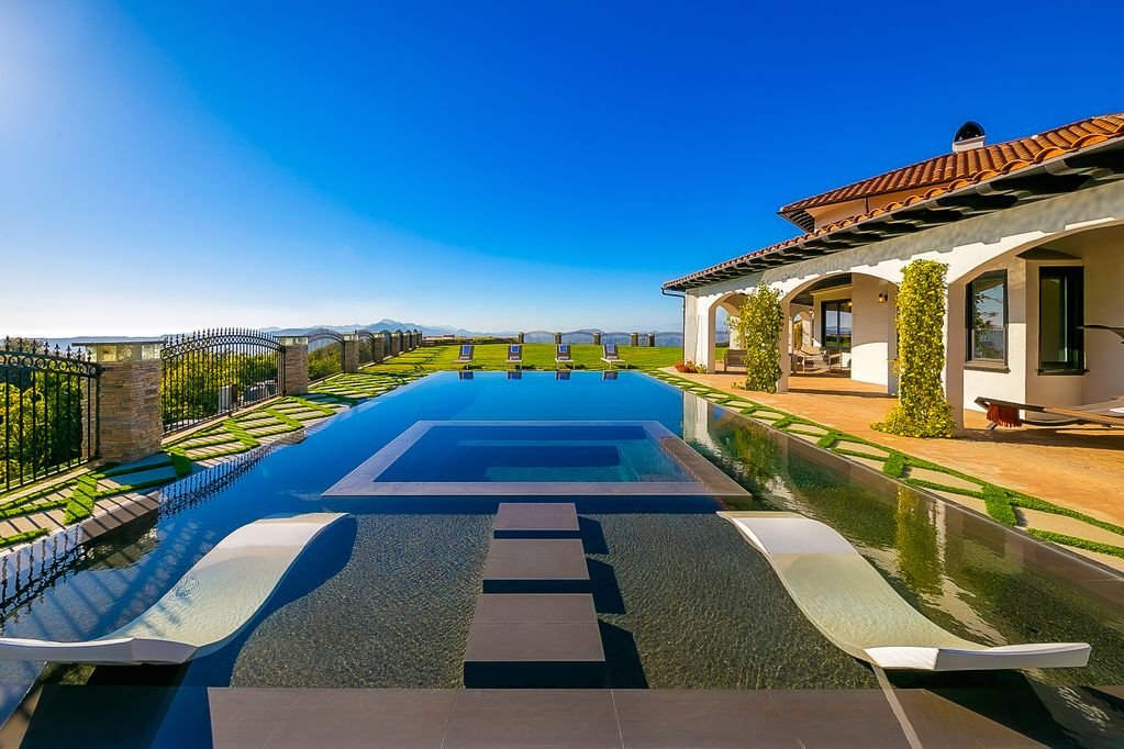 Malibu Sky View Estate gallery image 3