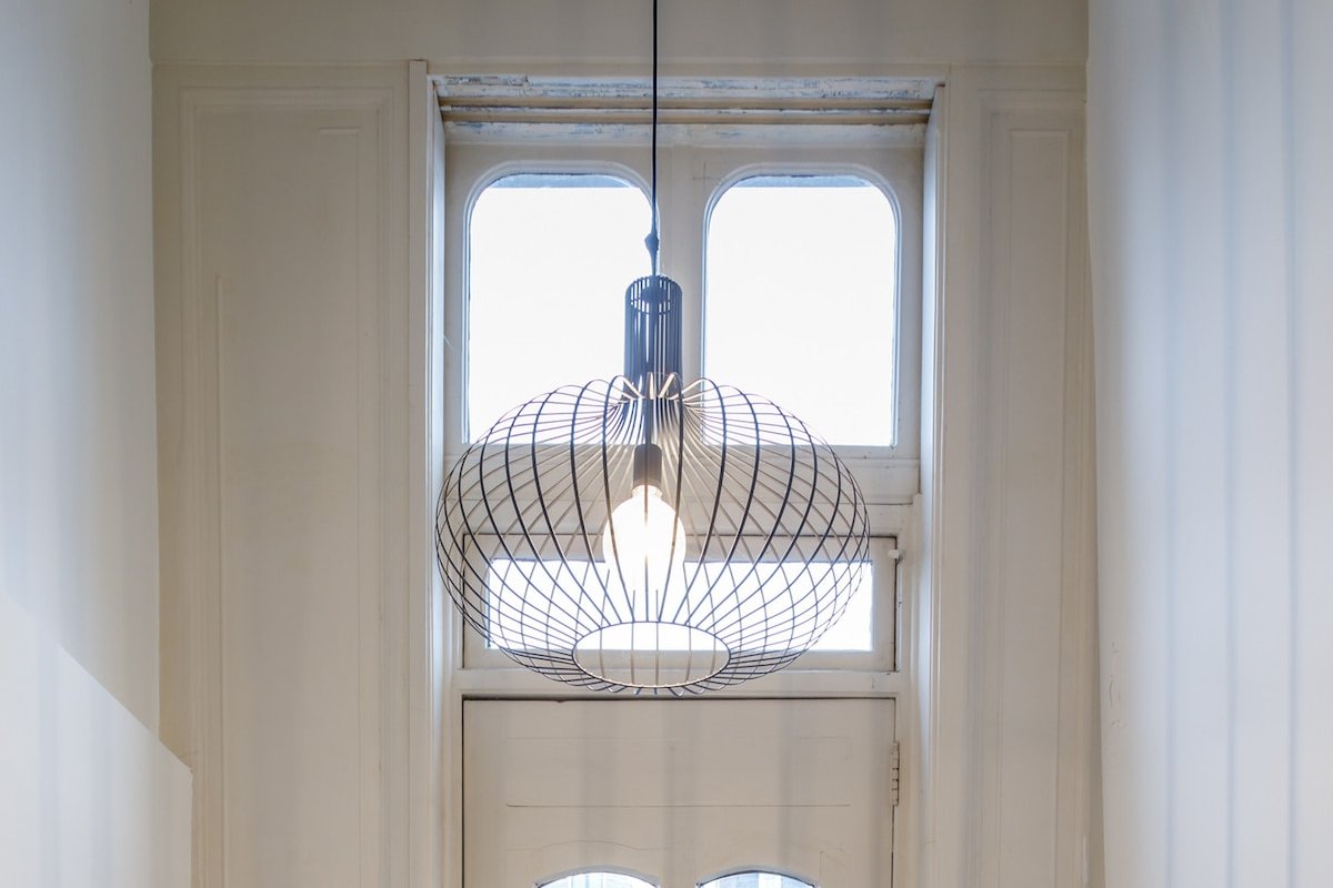 18th Century Groundfloor Canal House with patio gallery image 3