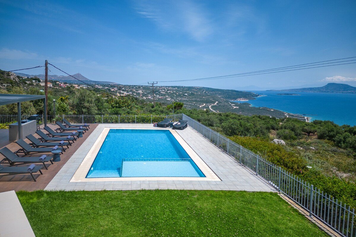 Sea Views, Heated Pool, Near Beaches & Chania Town gallery image 4
