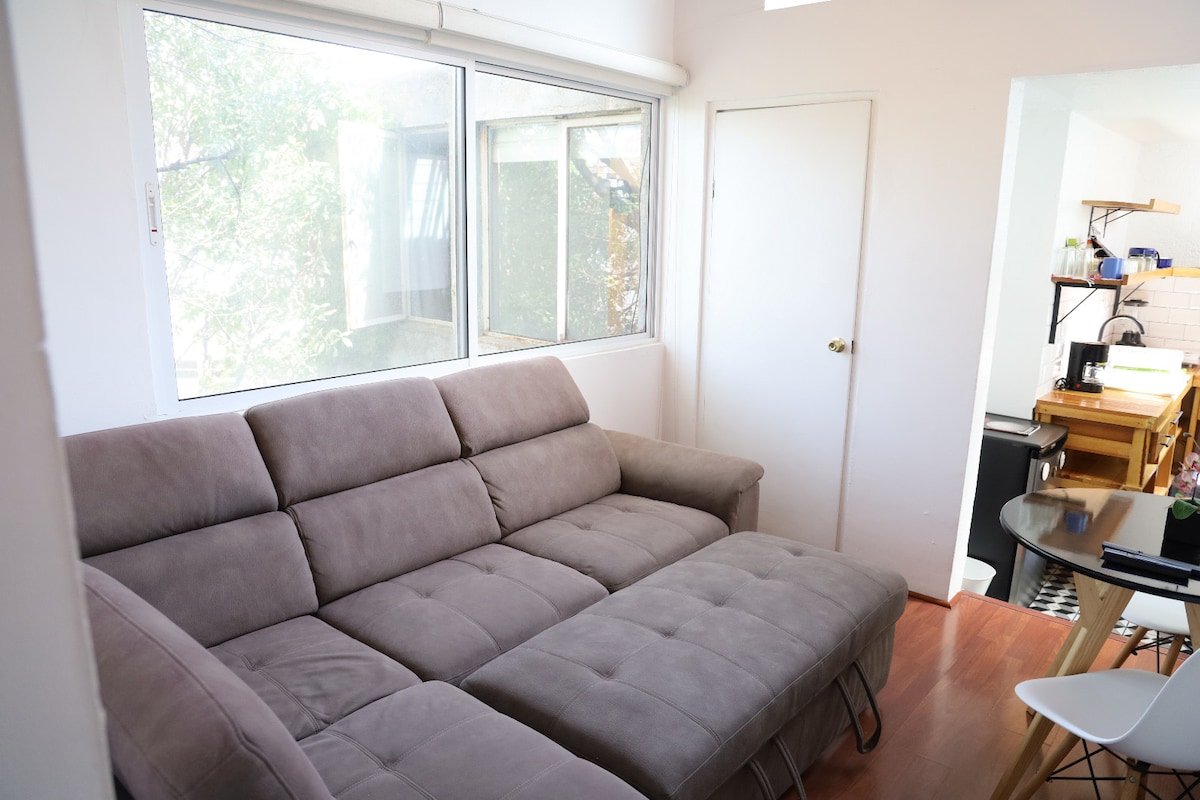 Casa y estudio. gallery image 3