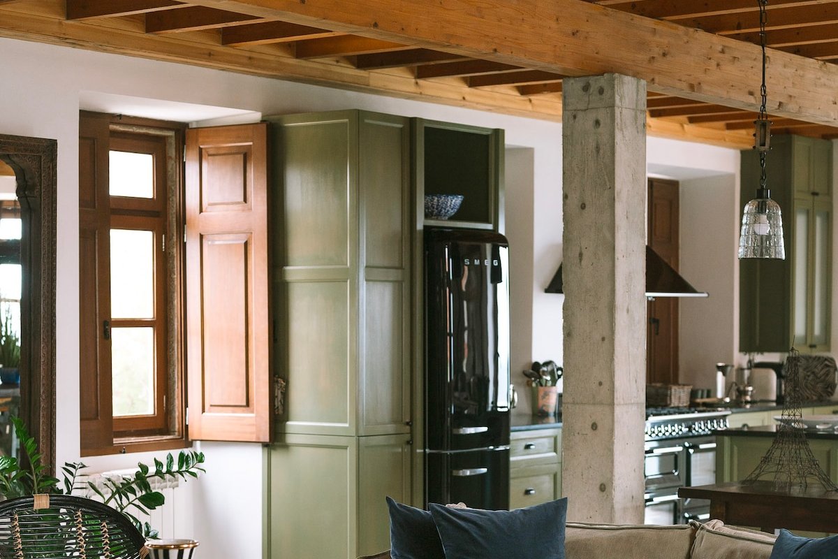 Restored winery on the Atlantic. gallery image 3