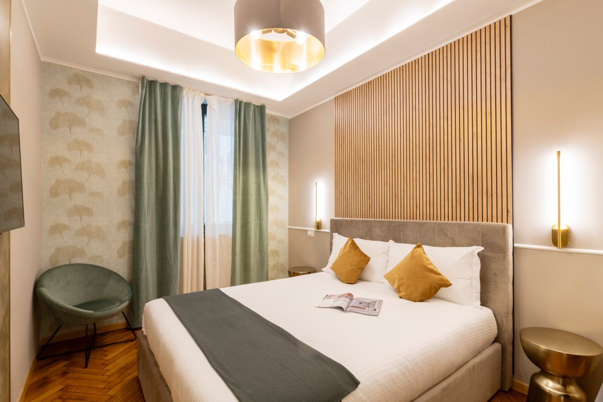 New & Chic 2 Bedroom Apartment – Duomo – 4 Guests