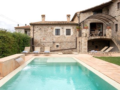 Espléndida Masía con piscina cerca de Girona