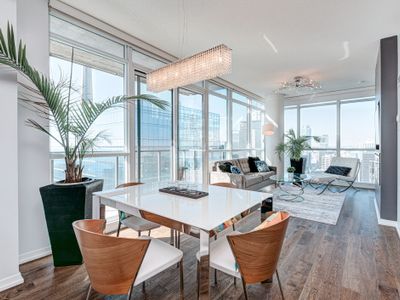 Million Dollar Views, Free Parking, WiFi