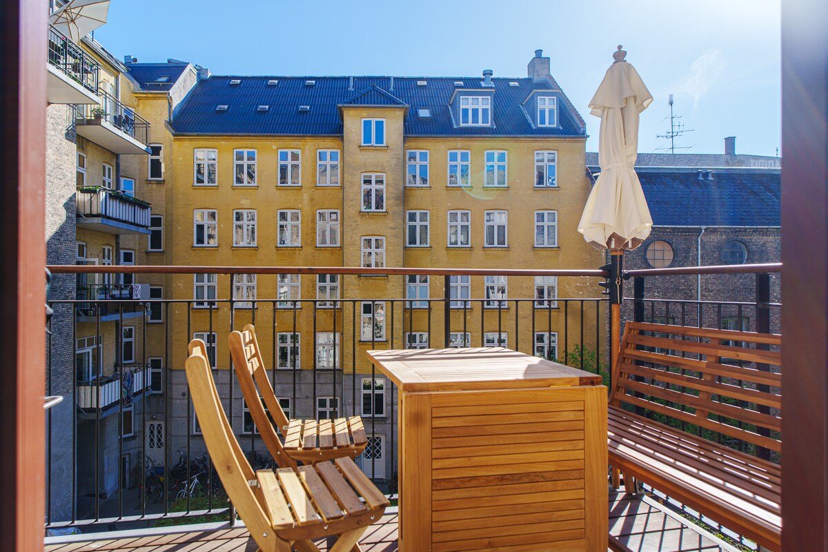 Downtown Scandinavian Elegance & Charm gallery image 5