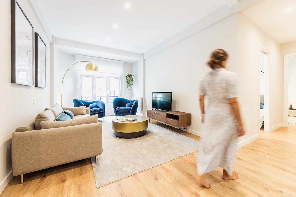 Gran Via Suite: 1 min from Beach gallery image 2