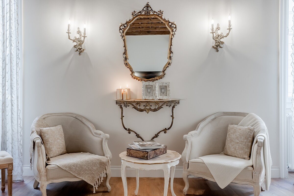 Trevi Fountain Elegant Apartment gallery image 3