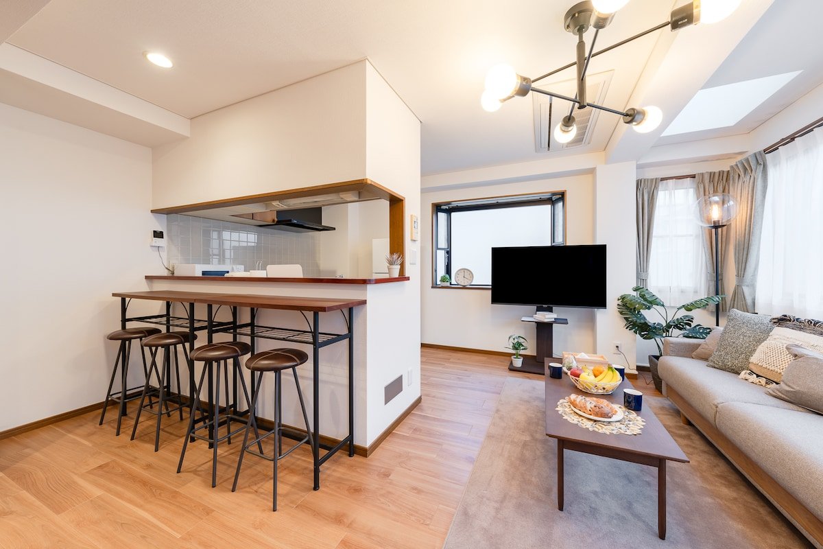 4階建1棟貸切/19名194㎡/8BR3BATH/千川駅9分/池袋駅メトロ3分渋谷新宿も直通/桜の家 gallery image 3