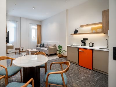 Spacious 2-Bedroom 2-Bathroom Apartment for Groups