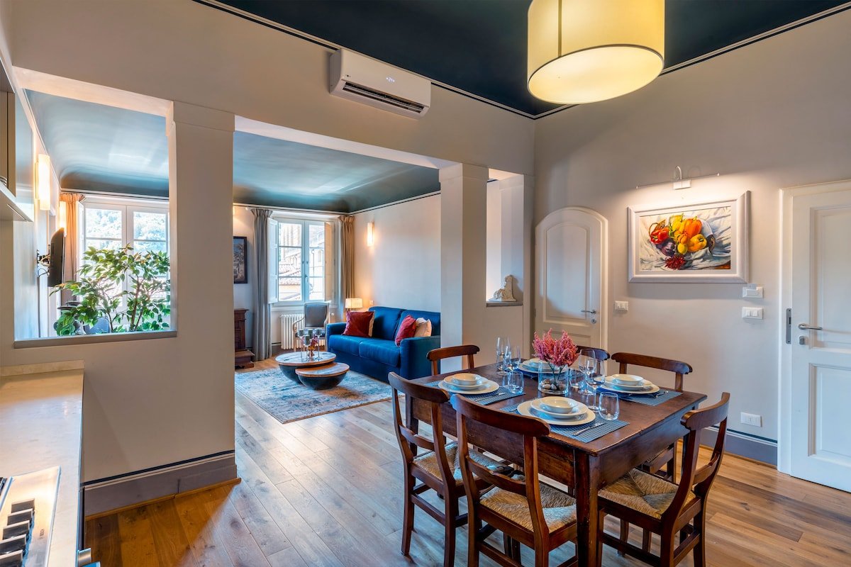 Florence Center 4BR Apt with Piazza Views. Pitti I gallery image 5