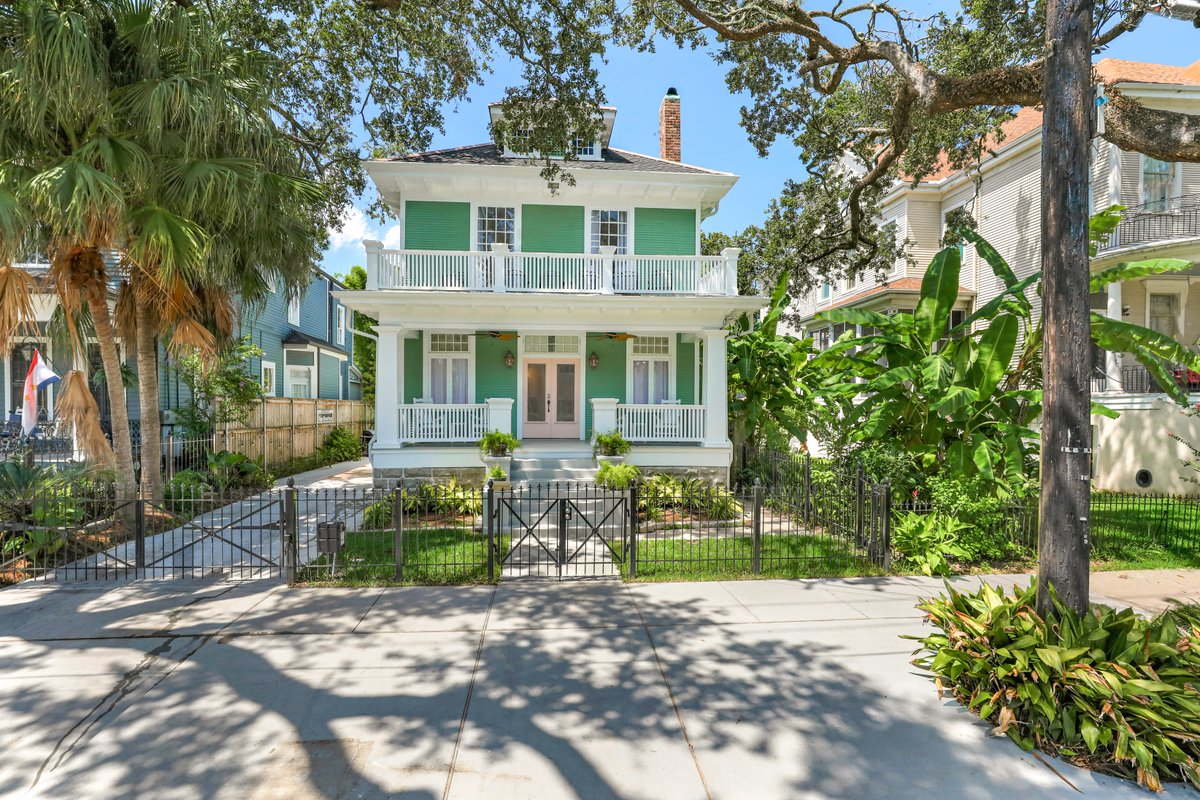 Classy Upscale Home | Perfect Uptown Location